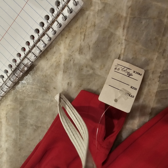 Wrap red dress small to medium nwt Christmas - Picture 5 of 5